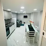 House Nancy 4* Napels