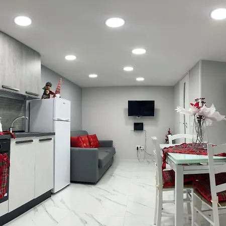 House Nancy Bed & Breakfast 4*